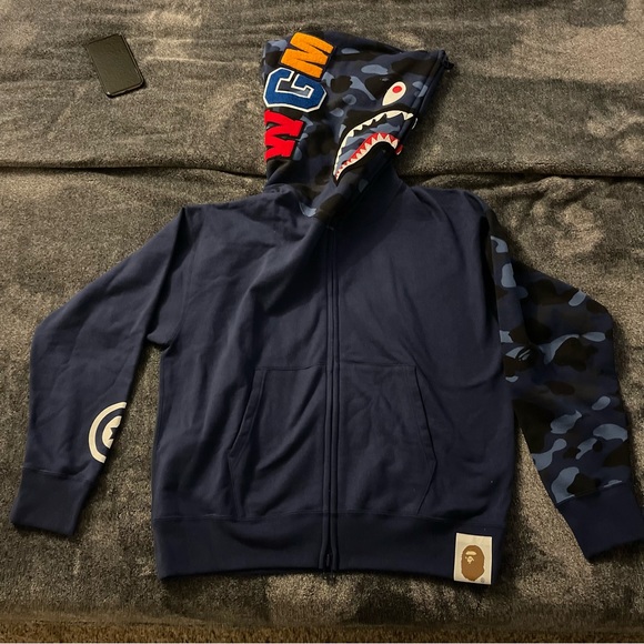 BAPE Color Camo Giant shark Loose Fit Full Zip Hoodie Mens. - Picture 2 of 10